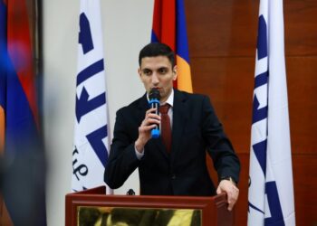 Դպրոցական նստարանից մինչև քաղաքական պայքար․ Շահեն Հարությունյանի ճանապարհը