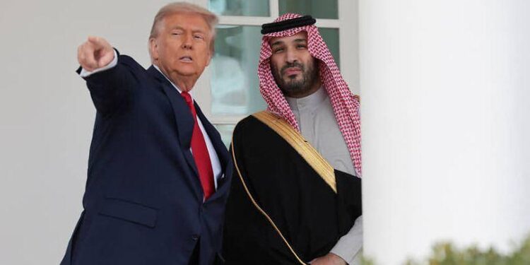 Նա չէր կարծում, որ կհամբուրի իմ հետույքը․ Թրամփը՝ Սաուդյան արքայազնի մասին