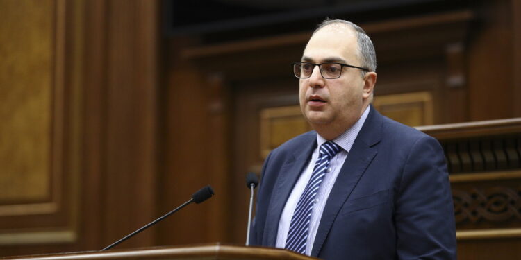 Վլադիմիր Վարդանյանն ընտրվեց Սահմանադրական դատարանի դատավոր