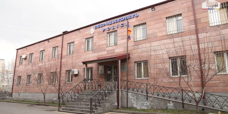 Մարիխուանա, կաթուցիչ և հետախուզվող վարորդ․ գիշերային դեպք Արտաշատի խճուղում