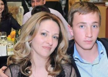 Մահացել է Արցախի հերոս Ռոբերտ Աբաջյանի մայրը