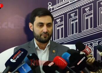 Թարմացնենք Նիկոլի հավի հիշողությունը. Արցախի հերոսների արյունը խմեց, սարքեց բրոշկա