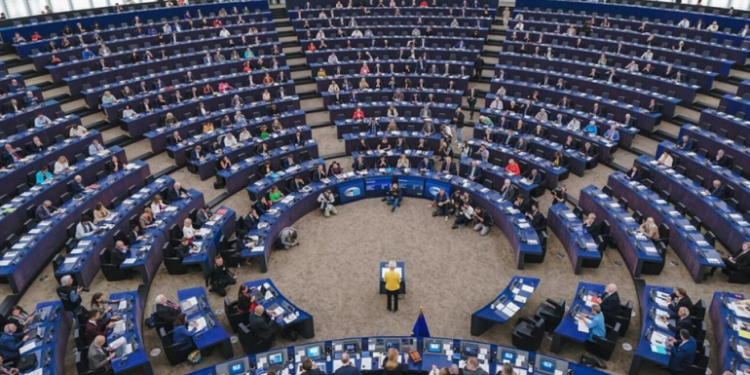 Եվրախորհրդարանը մեծամասնությամբ ընդունեց Հայաստանի վերաբերյալ բանաձևը