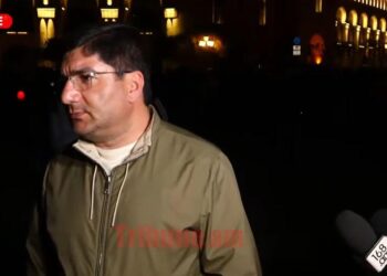 Միլիոնավոր դոլարներ ծախսում ես, որ անհասկանալի աստղերին փող տաս, ու՞մ փողն ես տալիս