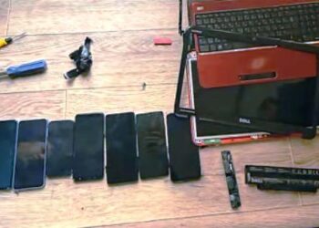 500.000 ՀՀ դրամ տուգանք. փաստաբանը ՔԿՀ մուտք գործելիս բջջային հեռախոսները թաքցրել էր նոթբուքում