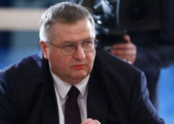 Ռուսաստանի փոխվարչապետը ժամանել է Ադրբեջան