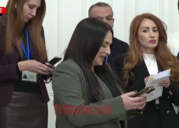 Դու պառկե՛լ ես, որ վրայովդ անցնեն. խայտառակ վեճ՝ Փաշինյանի ու լրագրողի միջև