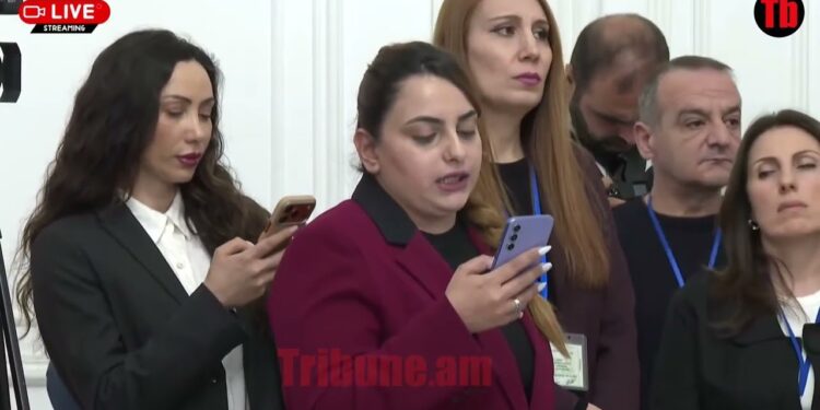 Դուք պետք է ազատեք վարչապետի պաշտոնը, ըստ Ռուբեն Հակոբյանի