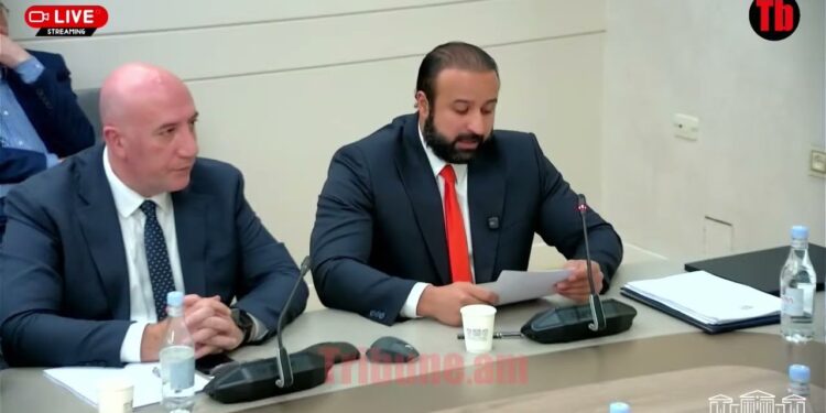 Սկանդալ. Հայկ Սարգսյանը Պապիկյանին մեղադրում է խաբելու, պայմանավորվածը չանելու մեջ