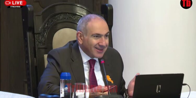 Հույս կա՞, որ մի բան կարանք անենք․ Փաշինյանը՝ Ավինյանին