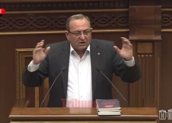 Թե՛ Սամվել Կարապետյանից եք թույլ, թե՛ Ծառուկյանից, էլ չասեմ Քոչարյանից. Արծվիկ Մինասյան