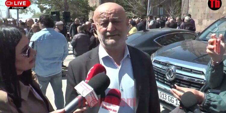 Եկել եմ աջակցեմ ի՛նձ. Աղազարյան