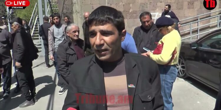 Նիկոլն էնքան կեղտոտություն ա արել, աղբանոցում ա հայտնվելու, չեմ լինի իր լծի տակ. ցուցարար