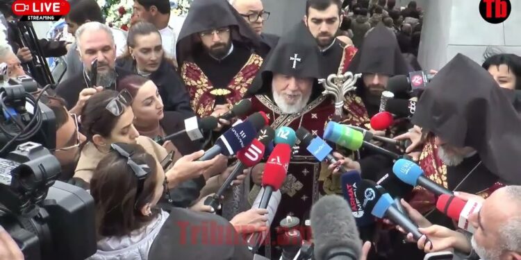 Փաշինյանը չի հրաժարվում եկեղեցին ազատագրելու իր ծրագրից․ լրագրողը՝ Վեհափառին