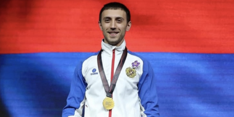 Արթուր Դավթյան՝ Աշխարհի գավաթի հաղթող Կահիրեում