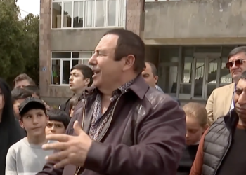 Միակ մարդն եմ, որ հեռախոս չունեմ, ով զանգի, չես կարա մերժես. Ծառուկյան