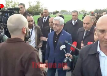 Դրոշն այրելուց վիրավորվում են, քանդված եկեղեցիներից ինչո՞ւ չեն վիրավորվում․ լրագրողը՝ Սարգսյանին