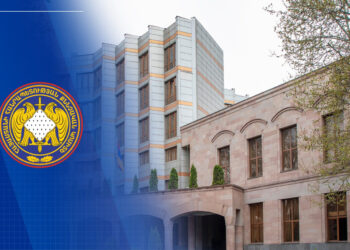 Ընտանիքի անդամները նյութապես շահագրգռել են մի խումբ անձանց՝ «Ուժեղ Հայաստան» դաշինքի հավաքին մասնակցելու նպատակով. հարուցվել է հանրային քրեական հետապնդում