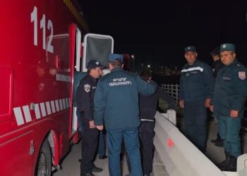 Փրկարարները կանխել են ողբերգությունը․ տղամարդը փորձել է նետվել կամրջից