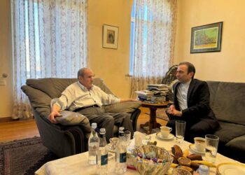 Երկու ժամ տևած հանդիպում․ ինչ են քննարկել Տեր-Պետրոսյանն ու Իրանի դեսպանը