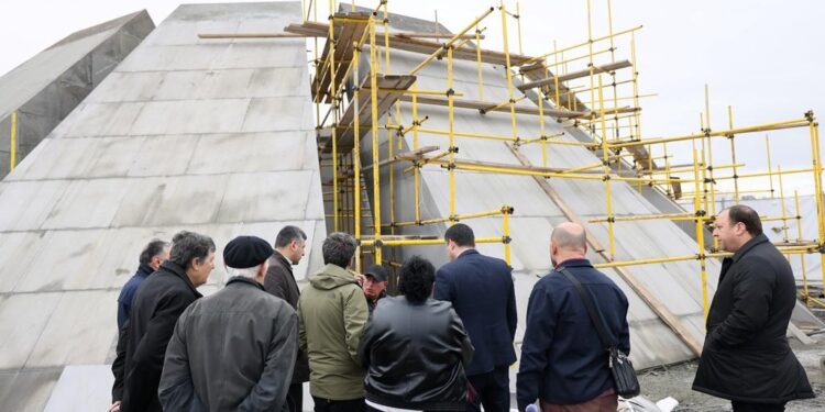 Հայաստանում կա՞ արդյոք դատավոր կամ դատախազ․․․ Դեմոյանը պահանջում է իրավական գնահատական