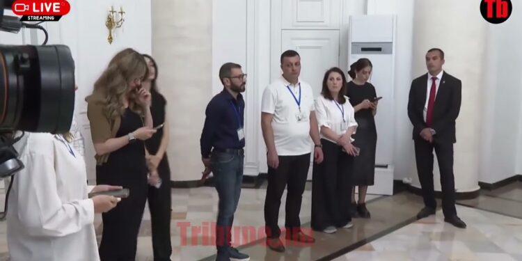 15 հազար դրամ էիք խոստանում մարդկանց՝ ընտրվելու դեպքում, եթե ընդդիմադիրները դա անեն, քանի՞ րոպե ազատ