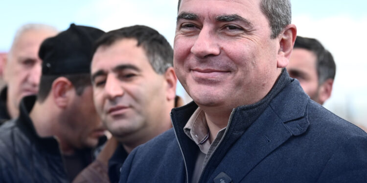 Անկեղծ ասած՝ ուրախացա, երբ պարզվեց քարոզարշավին բղավող մարդու մոտիվացիան․ Դավիթ Անանյանը Էրեբունիում տեղի ունեցած երեկվա միջադեպի մասին