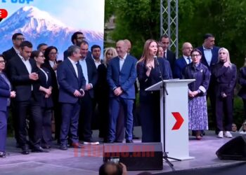 Չի համարձակվում ծպտուն հանել, սա խայըառակություն է, առաջ նրանց հետ հաց էր կիսում. Աննա Գրիգորյան