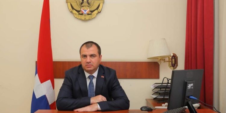 Աշոտ Դանիելյանը դատապարտել է Արցախի ներկայացուցչության շենքի վերաբերյալ դատարանի որոշումը