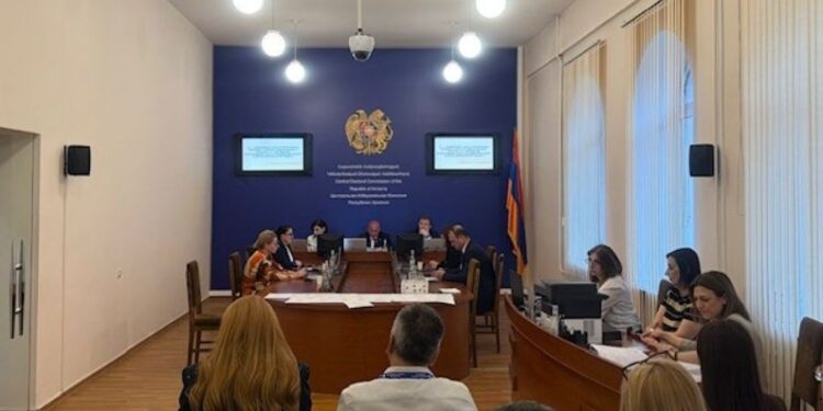 ԿԸՀ-ն սահմանել է քվեաթերթիկների նմուշները