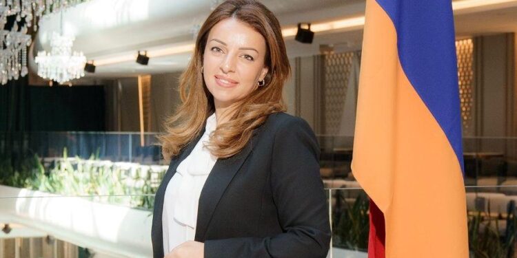Մարզերի ուսուցիչների աշխատավարձը ամեն տարի բարձրանալու է 25 % -ով․ Ղումաշյան