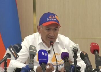 Արյու՞ն եք ուզում, նման բան պատմության մեջ չի եղել, որ ղեկավարն ասի՝ ինչի՞ չեք զոհվել