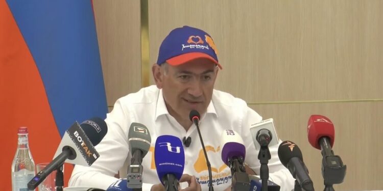 Արյու՞ն եք ուզում, նման բան պատմության մեջ չի եղել, որ ղեկավարն ասի՝ ինչի՞ չեք զոհվել