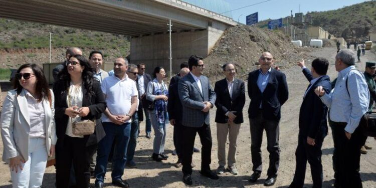 Օտարերկրյա դիվանագետները գտնվում են Լաչինում