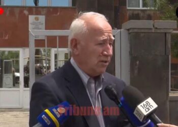 Մի օր Ալիևի գլուխն ա, մի օր՝ Էրդողանի, մի օր էլ՝ Մակրոնի