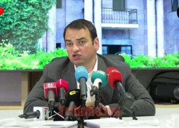 Լիֆտը կանչողի պատմությունն ա, կանչում են՝ չի գալիս, խնդիրն իրենք են…