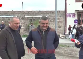Օղբաթ ա արա էս աղջիկը. Տաշիրի համայնքապետը գործի ժամին եկել է ՔՊ քարոզարշավին