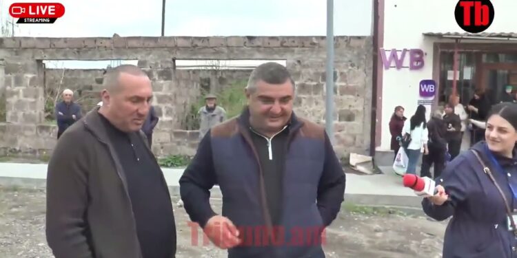 Օղբաթ ա արա էս աղջիկը. Տաշիրի համայնքապետը գործի ժամին եկել է ՔՊ քարոզարշավին