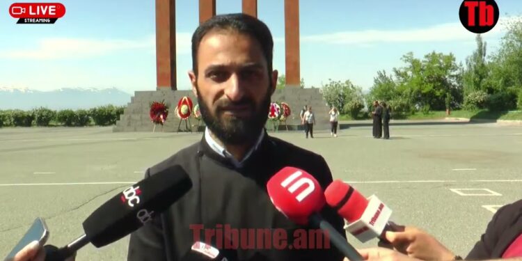 «Քչերն են, որ մնում են եկեղեցում ու օրվա խորհրդին համապատասխան իրենց աղոթքն անում»․ Հրայր սարկավագ