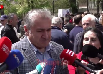 Զելենսկին թող իրա դարդը լացի. Արթուր Խաչատրյան