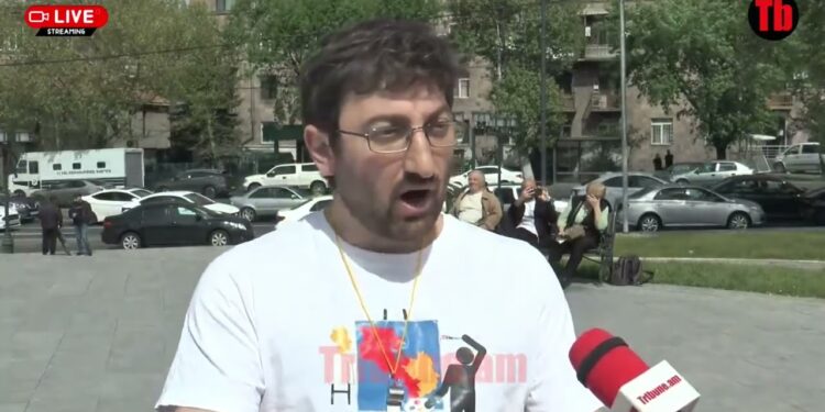 Մտան թևերս, հավաքեցին տարան Աբովյանից, մենք միտք չունեինք մոտենալ Մակրոնին. Հովհաննես Իշխանյան