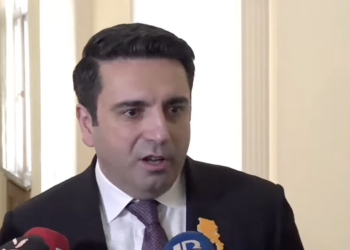 Հերի՛ք ա, թողեք գործ անենք, էդ երեքը անեծք են. Ալեն Սիմոնյանը հունից դուրս եկավ գերիների հարցից