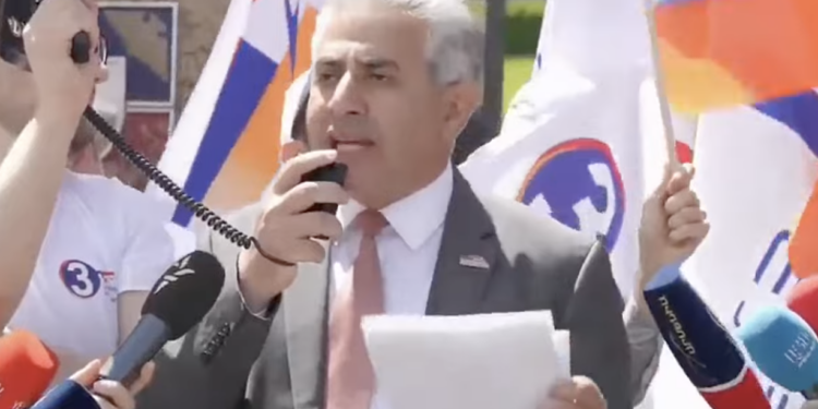 Շառլատանին փոխարինելու է գալիս ազգային բարերարը. Էդգար Ղազարյան