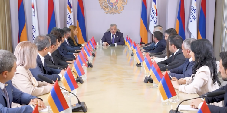 Ամեն օր ղժղժում են ասֆալտից, բայց էդ ասֆալտը իրեն պետք է գալու՝ մի քանի տարի հետո հեծանիվ քշելու համար