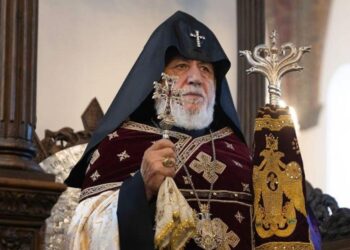 Գարեգին Բ․ Հարվածի տակ են մեր ինքնության հիմքերը