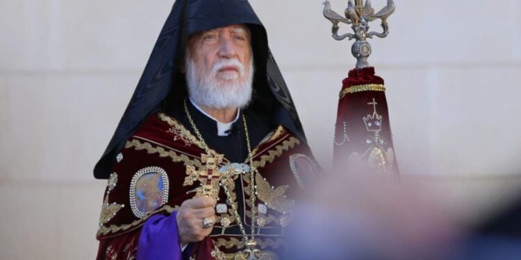 Արամ Ա-ի օրհնությամբ երկու սարկավագ կձեռնադրվեն քահանա