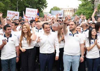 «Հաշիվը բացված է»՝ Կարապետյան-Փաշինյան դիմակայության և հանրահավաքի մասին. Տիգրան Դումիկյան