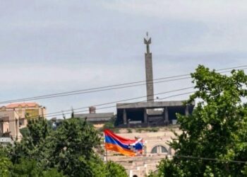 Երևանում կատաղի մարտեր են ընթանում Արցախի դրոշի դեմ․ ՀՅԴ ՀԵՄ