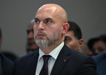 Փաշինյանը գողացավ մանդատները․ Աշոտյանը կալանավայրից հայտարարում է, որ ԱԺ-ն լեգիտիմ չէ