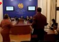 Ղզիկնե՛ր, գետին էլ չեք մտնում. Կռիվ՝ ԿԸՀ-ում